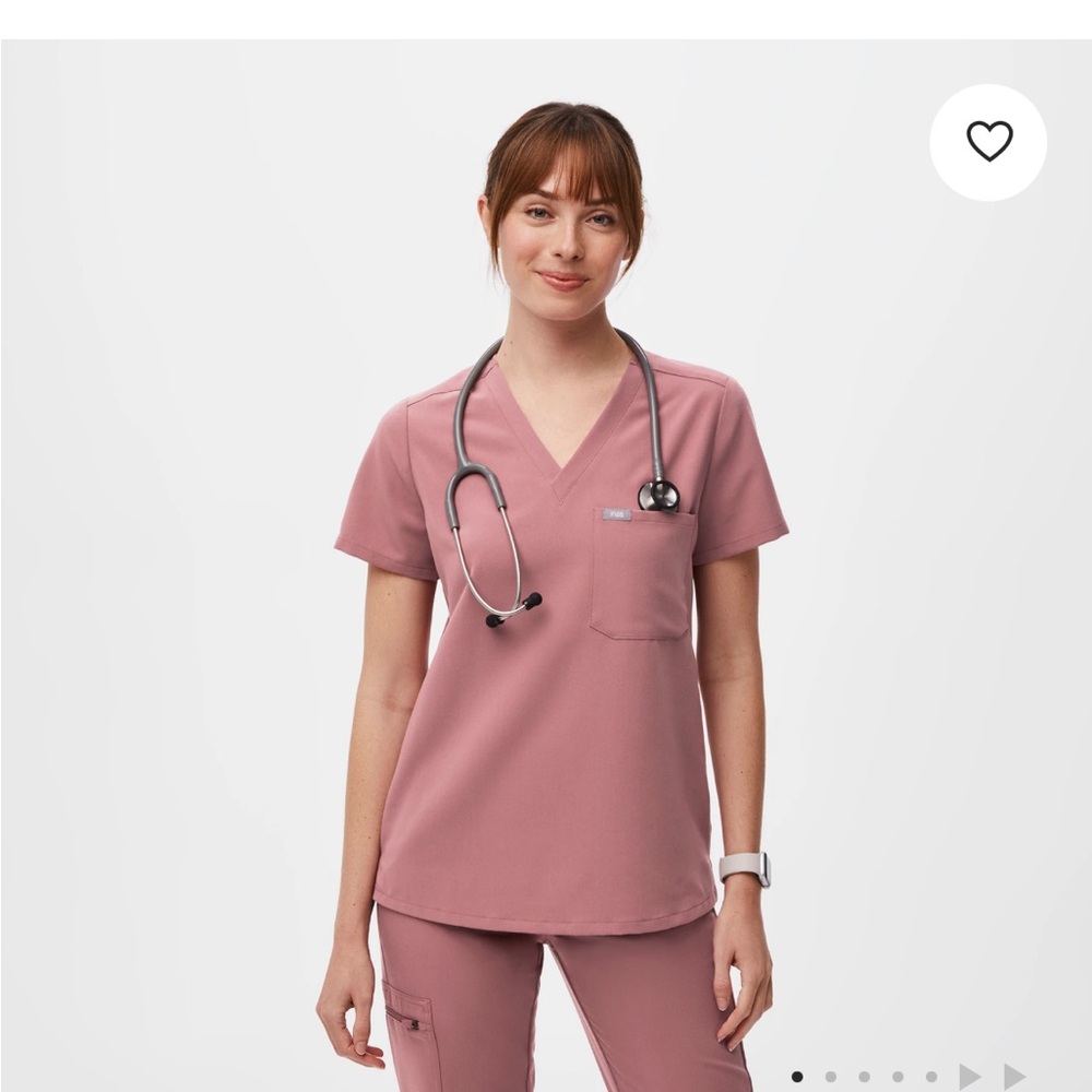 Figs Women's mauve Short Sleeve scrub top